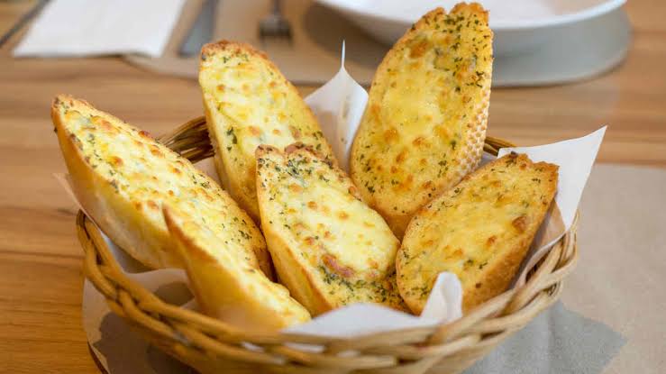 Popeyes Garlic Bread