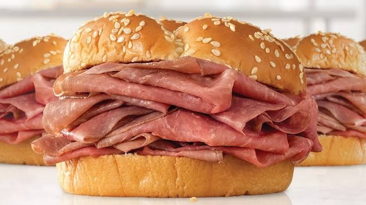 Classic Roast Beef Sandwich